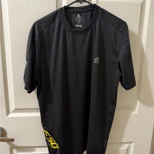 Adidas Men's Black and Yellow Short Sleeve Tee